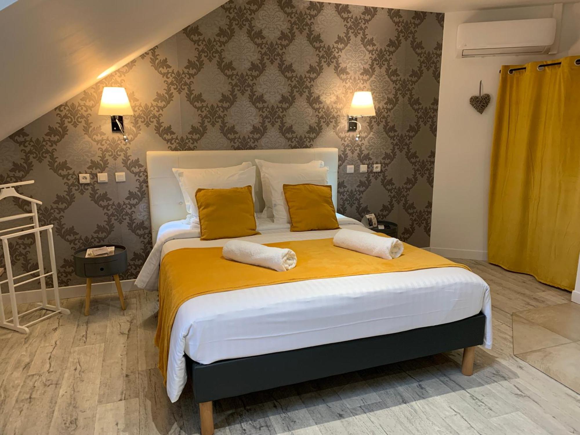 Le Manoir De Pierre Levee, The Originals Collection Hotell Tournon-Saint-Martin Eksteriør bilde